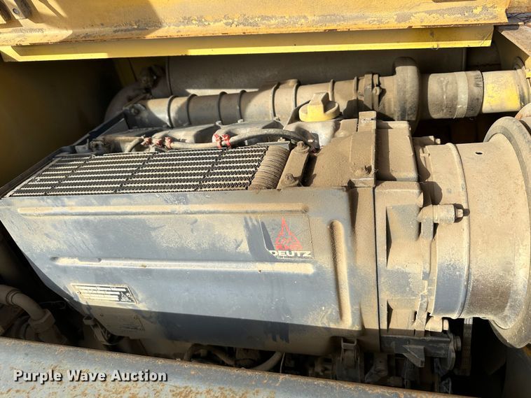 image for item LN9069 Bomag BW142  single drum roller