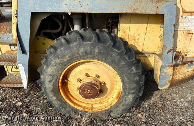 image for item LN9069 Bomag BW142  single drum roller