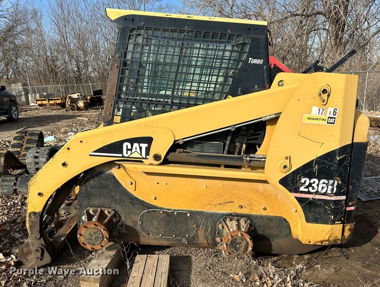 image for item LN9070 2006 Caterpillar 236B  skid steer loader