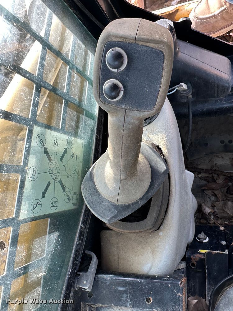 image for item LN9070 2006 Caterpillar 236B  skid steer loader