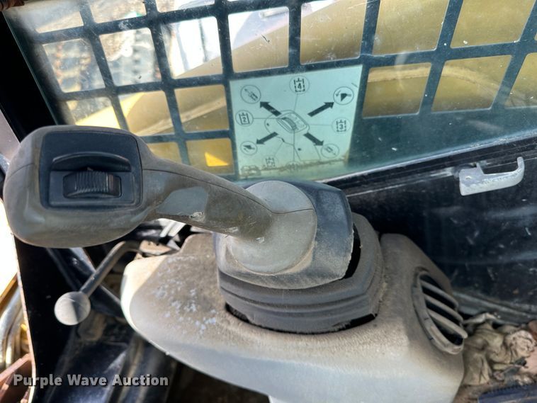 image for item LN9070 2006 Caterpillar 236B  skid steer loader