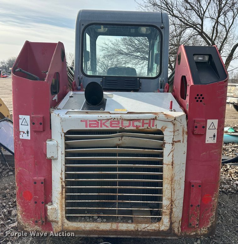 image for item LN9071 2010 Takeuchi TL250  tracked skid steer loader