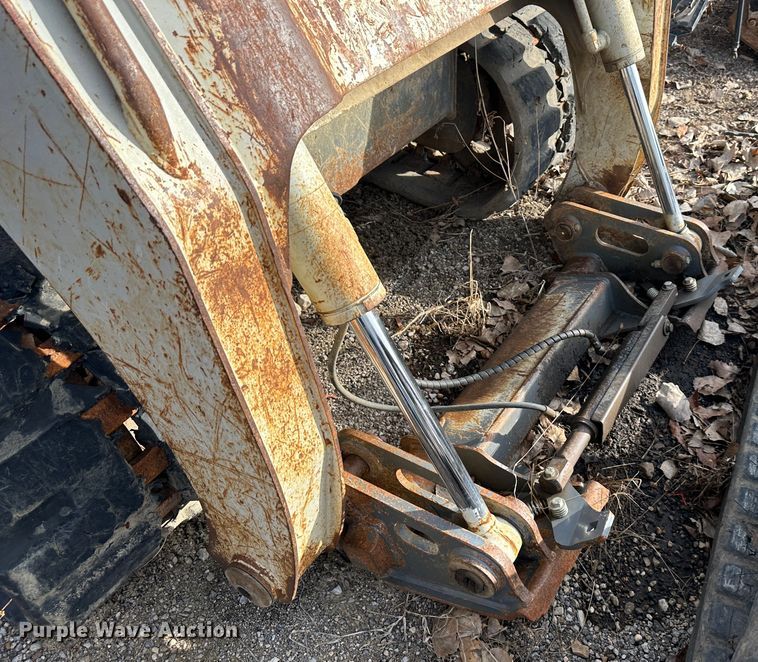 image for item LN9071 2010 Takeuchi TL250  tracked skid steer loader