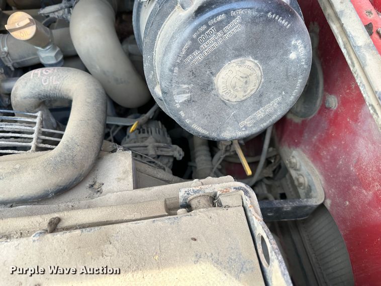 image for item LN9071 2010 Takeuchi TL250  tracked skid steer loader