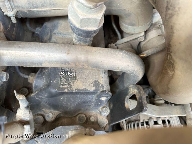 image for item LN9071 2010 Takeuchi TL250  tracked skid steer loader