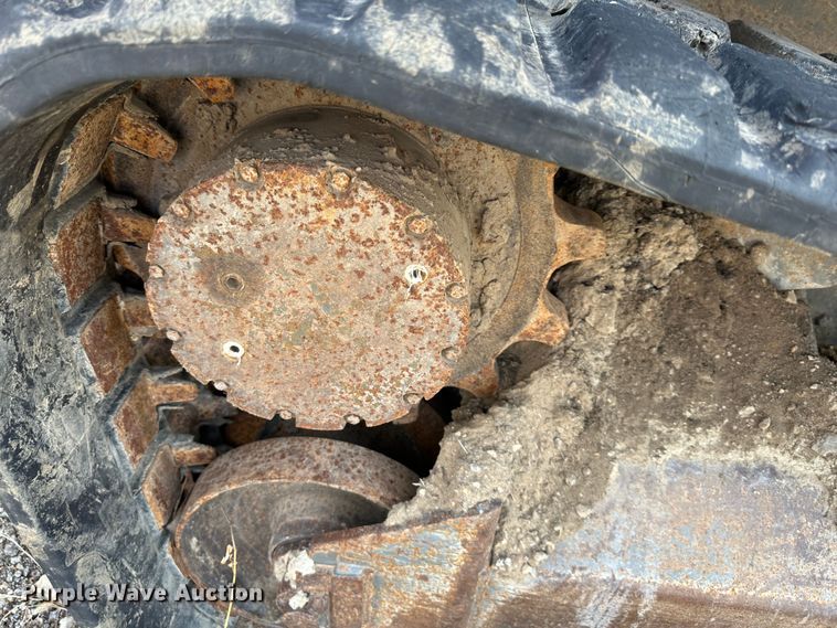 image for item LN9071 2010 Takeuchi TL250  tracked skid steer loader