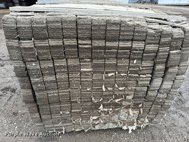 image for item LN9110 Approximately 1,400 concrete fiber expansion boards