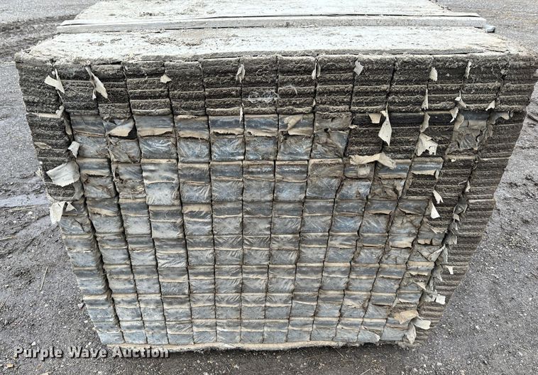 image for item LN9110 Approximately 1,400 concrete fiber expansion boards