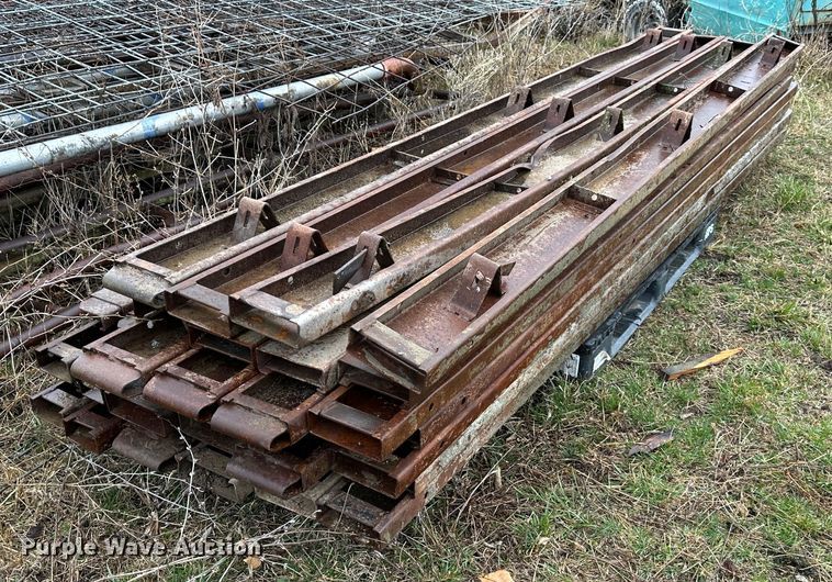 image for item LN9111 (36) concrete forms