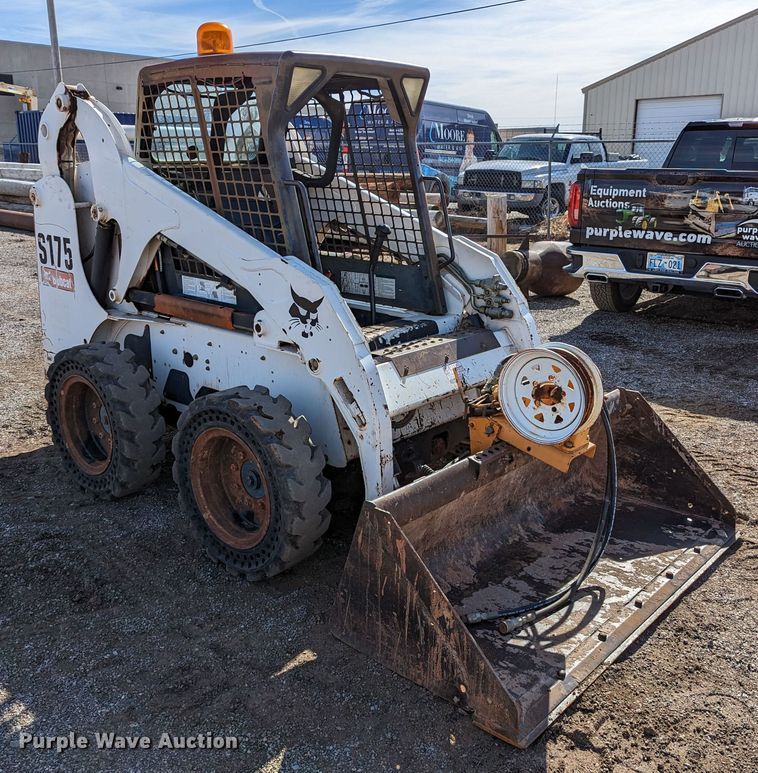 image for item LP9213 2006 Bobcat S175  skid steer loader