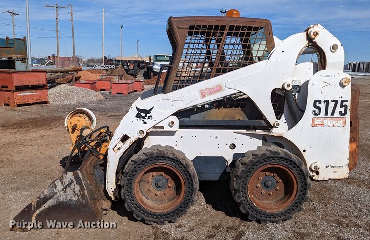 image for item LP9213 2006 Bobcat S175  skid steer loader