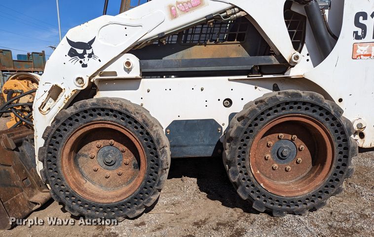 image for item LP9213 2006 Bobcat S175  skid steer loader