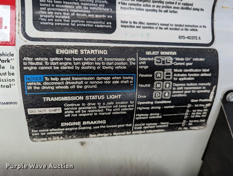 image for item LP9214 2002 Chevrolet C7500  bucket truck