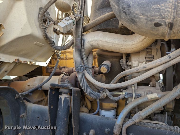 image for item LP9214 2002 Chevrolet C7500  bucket truck