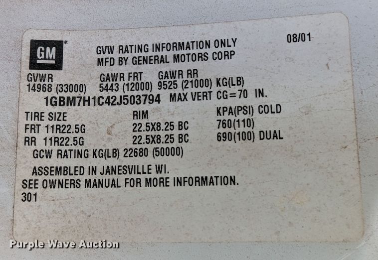 image for item LP9214 2002 Chevrolet C7500  bucket truck