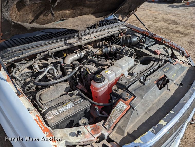 image for item LP9215 2001 Ford F550 Super Duty  bucket truck