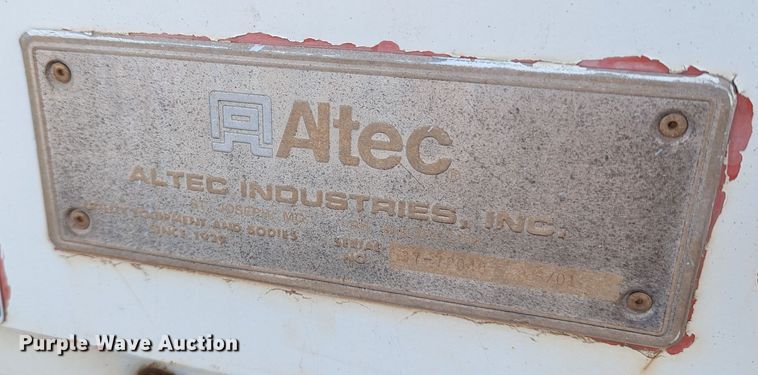 image for item LP9215 2001 Ford F550 Super Duty  bucket truck