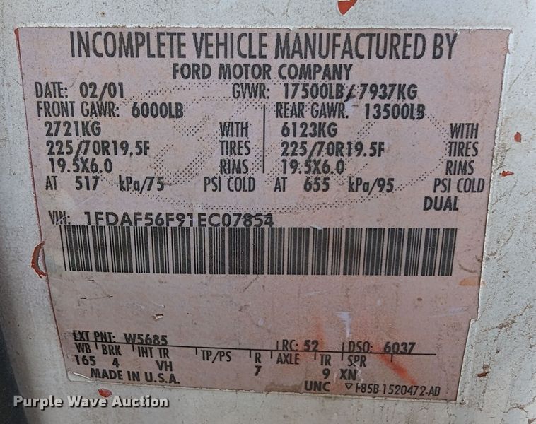 image for item LP9215 2001 Ford F550 Super Duty  bucket truck