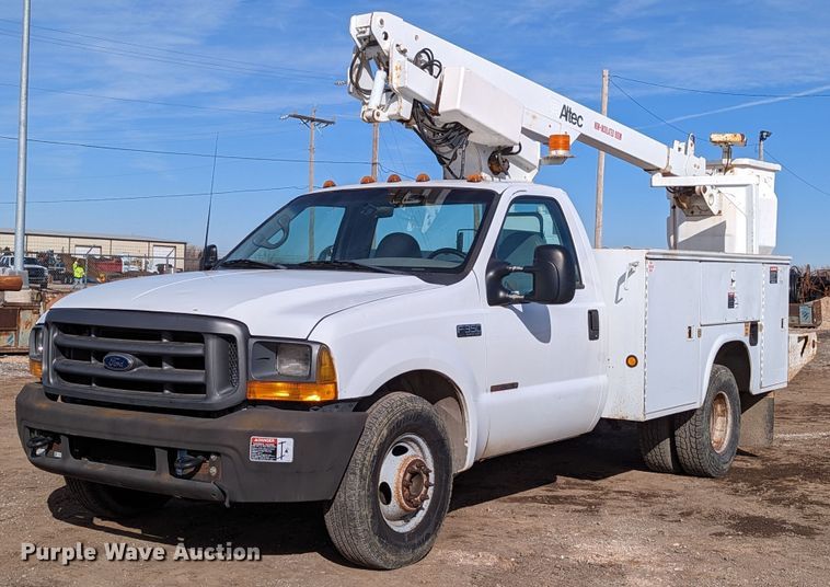 image for item LP9216 2000 Ford F350 Super Duty  bucket truck