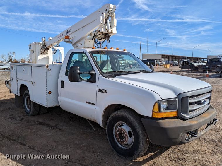 image for item LP9216 2000 Ford F350 Super Duty  bucket truck
