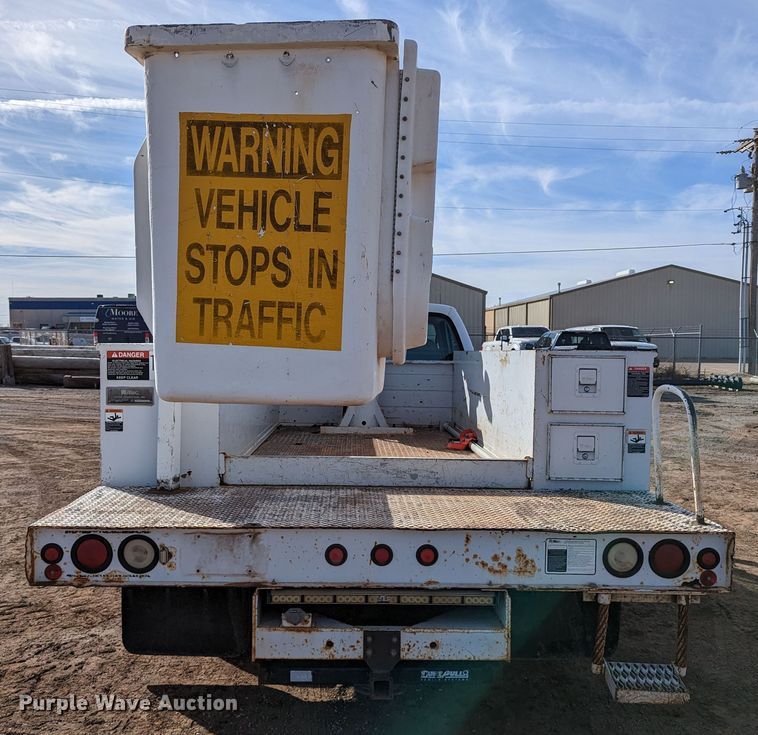 image for item LP9216 2000 Ford F350 Super Duty  bucket truck