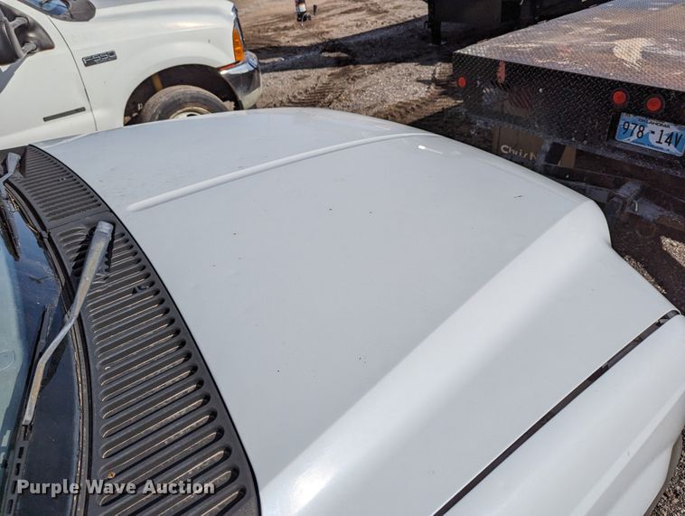 image for item LP9216 2000 Ford F350 Super Duty  bucket truck