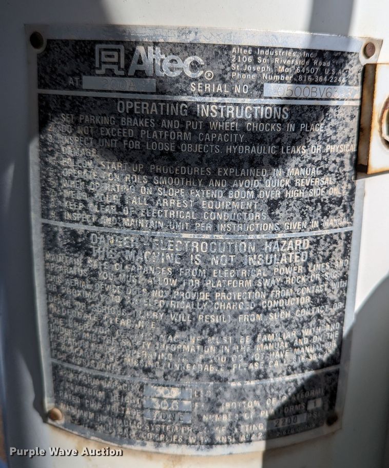 image for item LP9216 2000 Ford F350 Super Duty  bucket truck