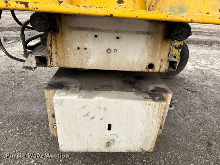 image for item LP9822 Gomaco C450  concrete cylinder finisher