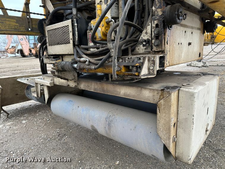 image for item LP9822 Gomaco C450  concrete cylinder finisher