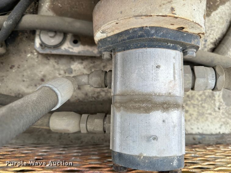 image for item LP9822 Gomaco C450  concrete cylinder finisher