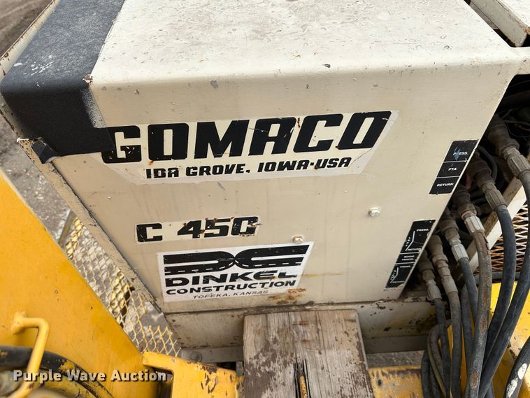 image for item LP9822 Gomaco C450  concrete cylinder finisher