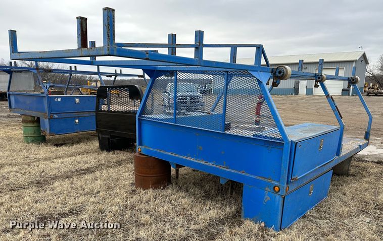 image for item LP9824 Flatbed