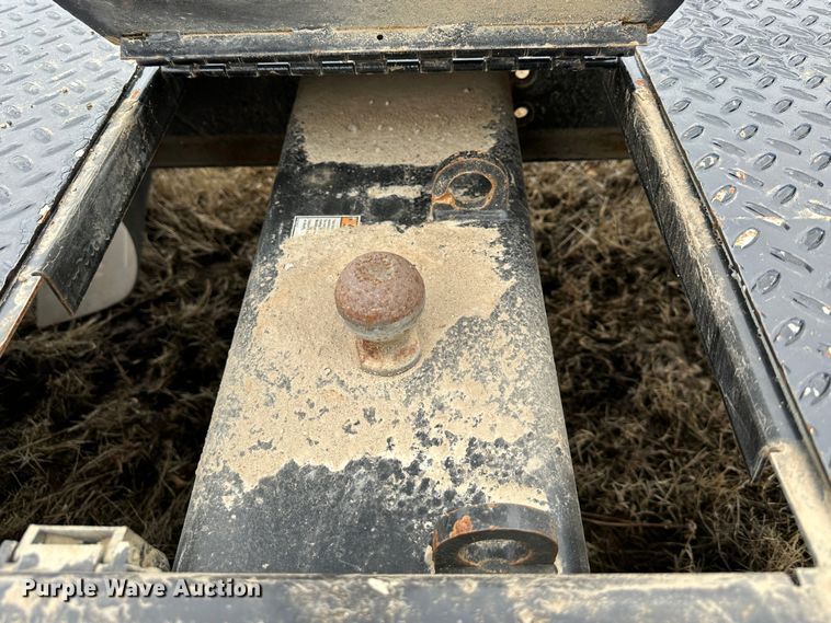 image for item LP9825 Knapheide  flatbed