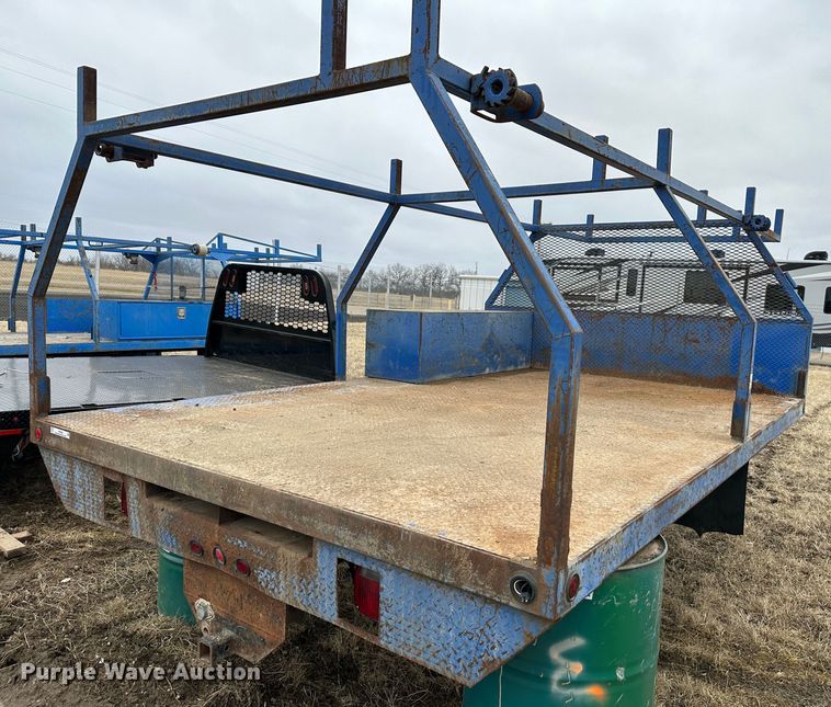 image for item LP9826 Flatbed