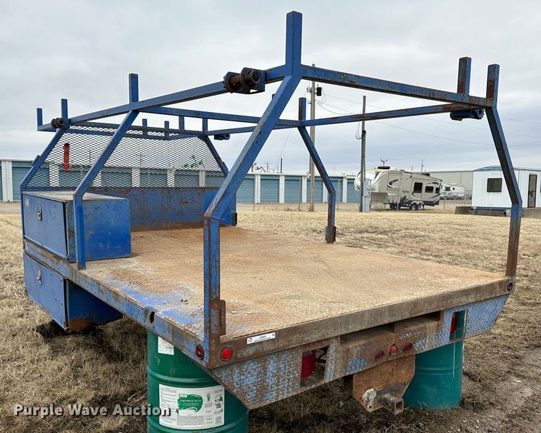 image for item LP9826 Flatbed