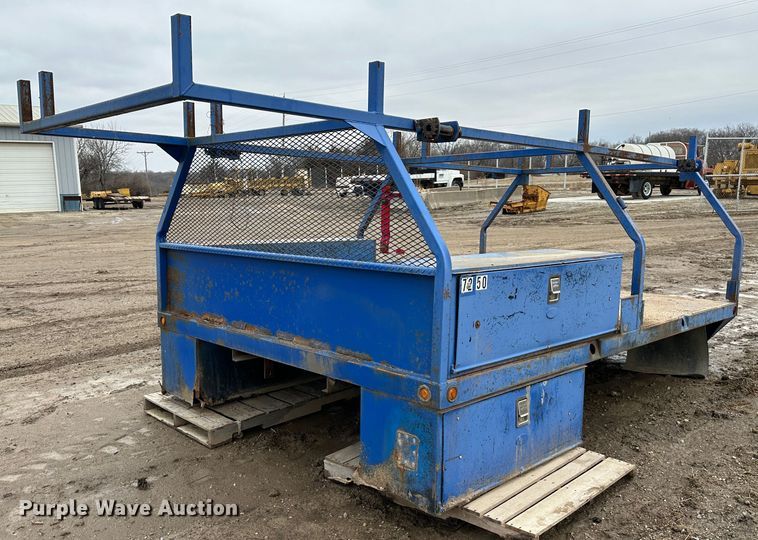 image for item LP9827 Flatbed