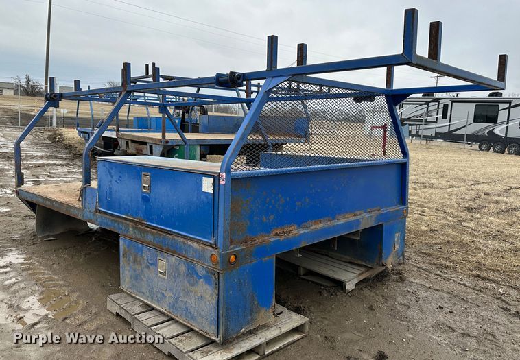 image for item LP9827 Flatbed