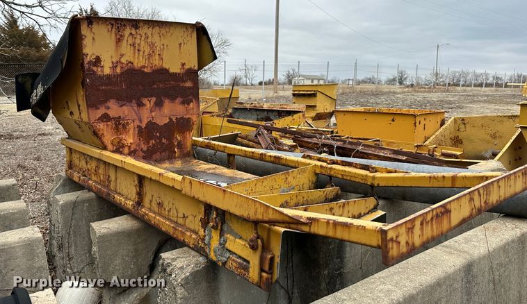 image for item LP9828 Gomaco GT6000-90  curb machine