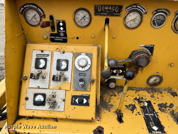 image for item LP9828 Gomaco GT6000-90  curb machine