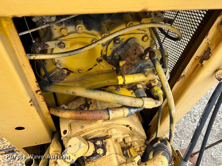 image for item LP9828 Gomaco GT6000-90  curb machine