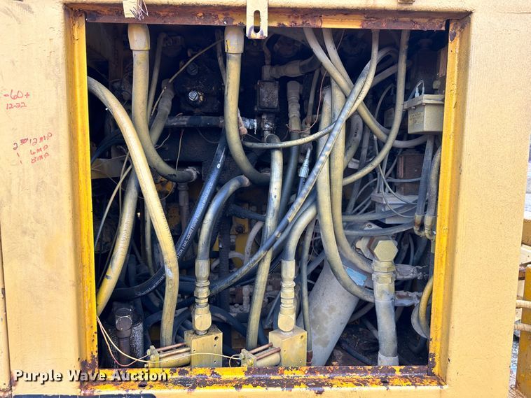 image for item LP9828 Gomaco GT6000-90  curb machine