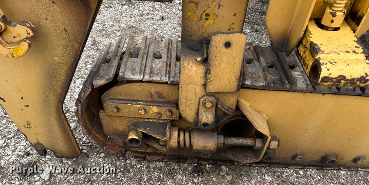 image for item LP9828 Gomaco GT6000-90  curb machine