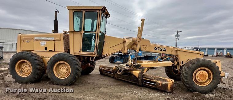 image for item LP9834 1981 John Deere 672A  motor grader