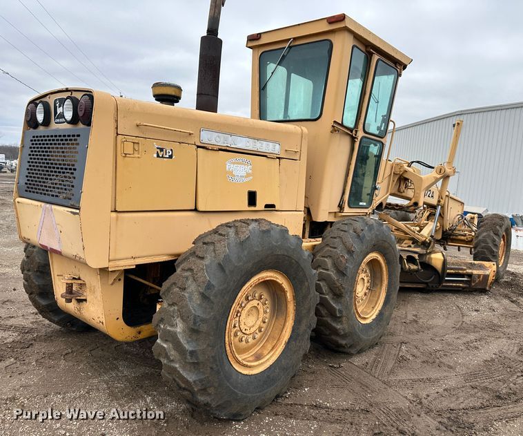 image for item LP9834 1981 John Deere 672A  motor grader