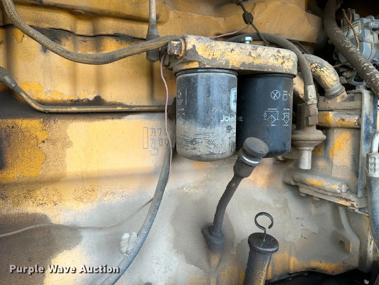 image for item LP9834 1981 John Deere 672A  motor grader