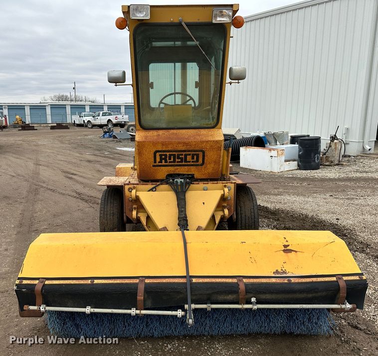 image for item LP9835 Rosco Challenger 2  broom