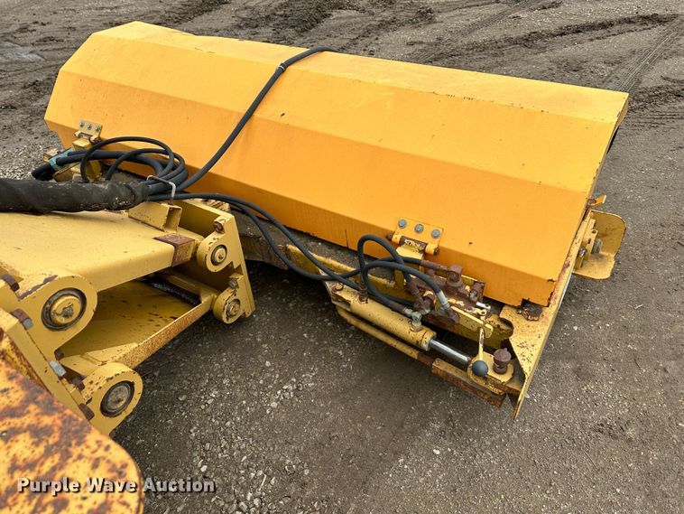 image for item LP9835 Rosco Challenger 2  broom