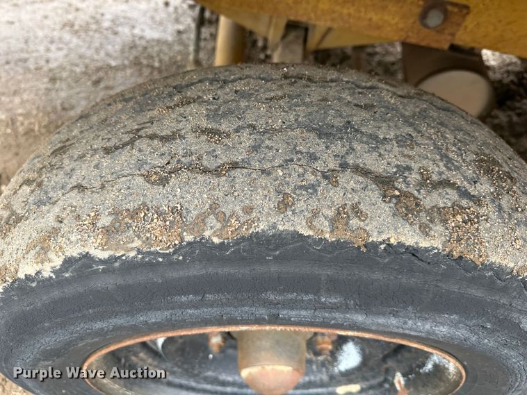 image for item LP9835 Rosco Challenger 2  broom