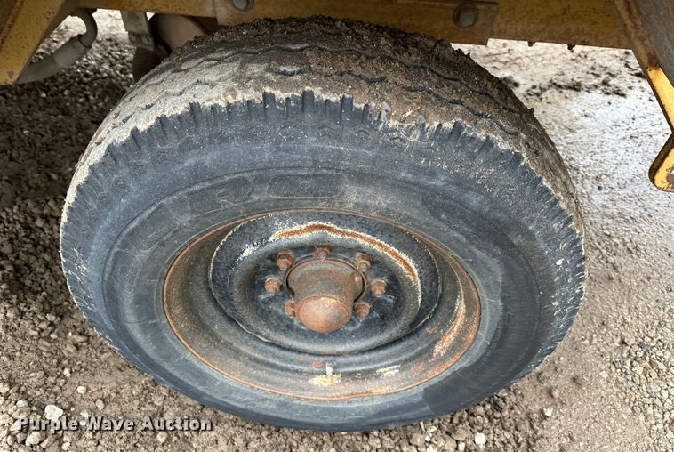 image for item LP9835 Rosco Challenger 2  broom