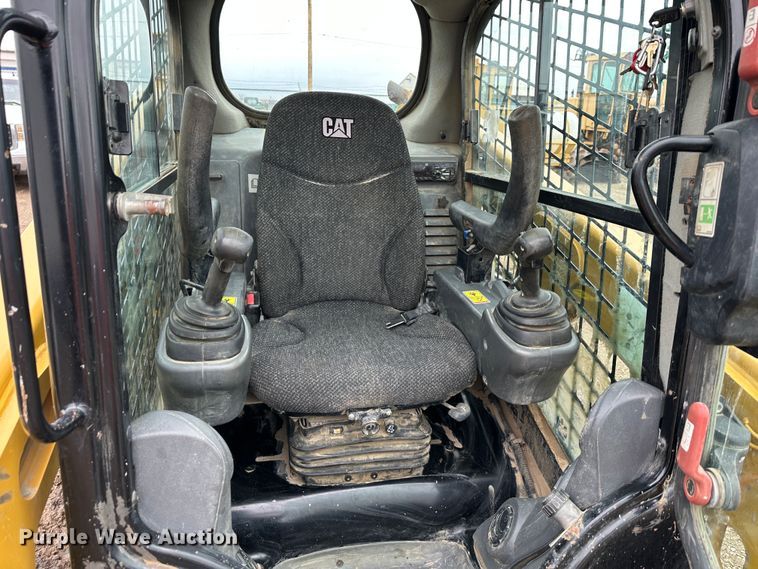 image for item LP9836 2016 Caterpillar 239D  tracked skid steer loader